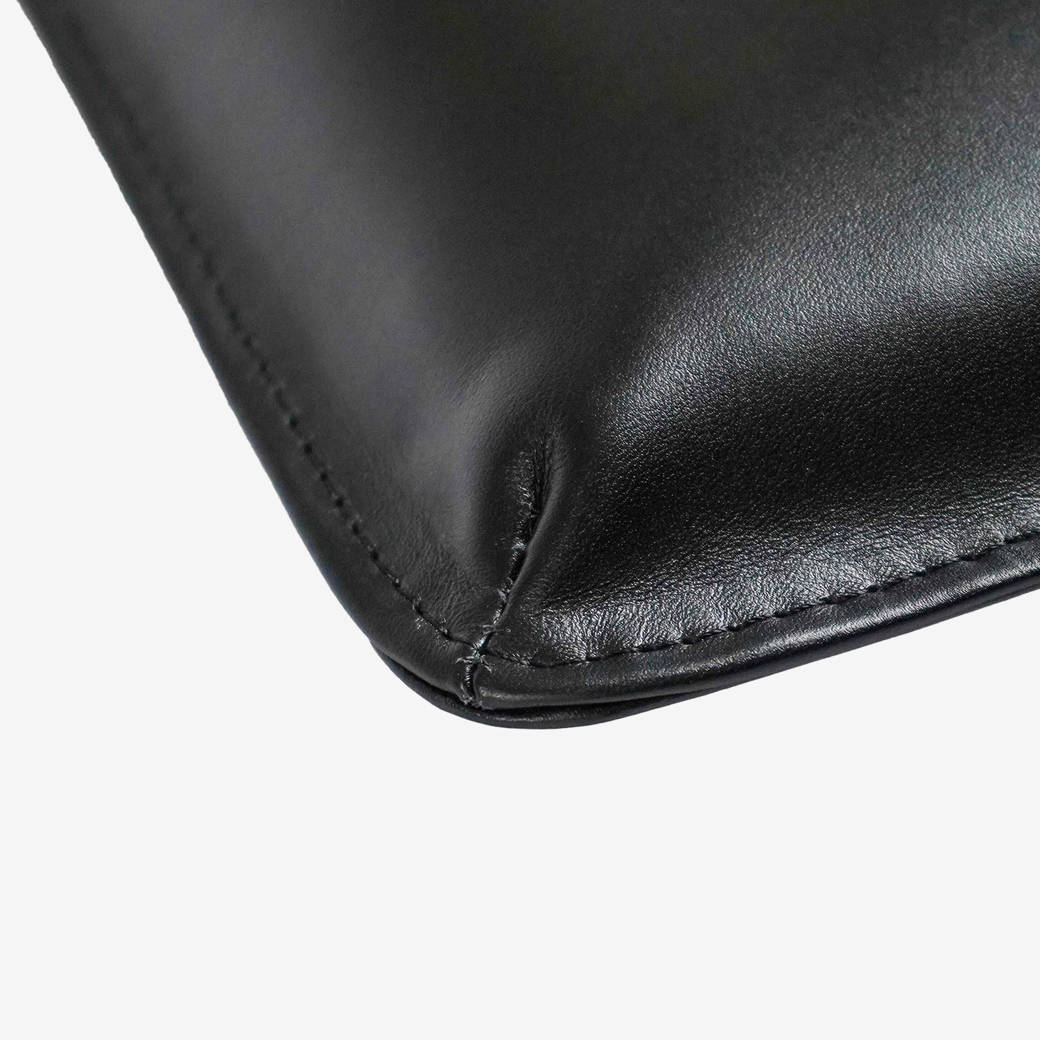 Funda Porta Laptop de Cuero Paris - Macbook Sleeve - Inka Artisan