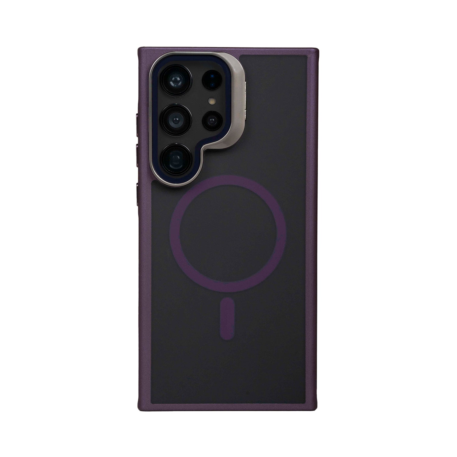 Funda Pro Mate morada con anillo MagSafe visible, borde elevado de protección para cámara y soporte metálico discreto.