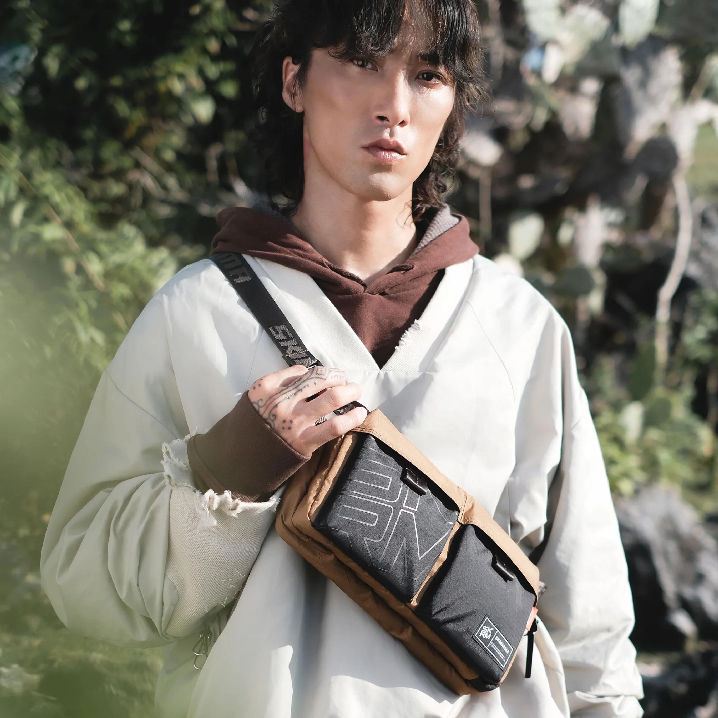 Crossbody Bag Skinarma Jager