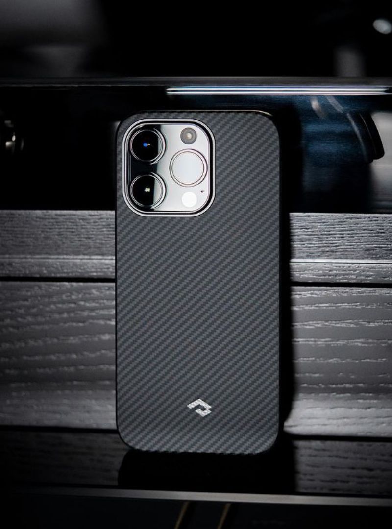 Case Pitaka MagEZ 3 1500D iPhone 14 Pro