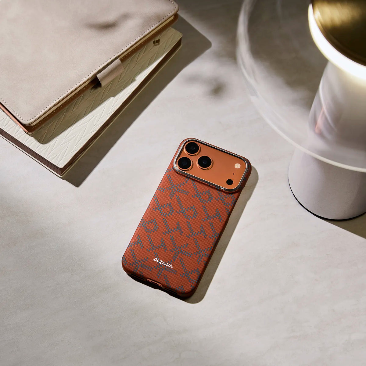 Case PITAKA Aramid Edge - iPhone 17 Pro / 18 Pro · Blue Orange (PitaTap™)