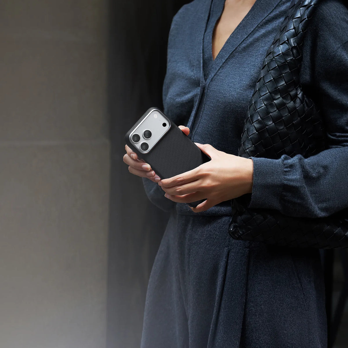 Case PITAKA Aramid Edge - iPhone 18 Pro Max · Classic (PitaTap™)