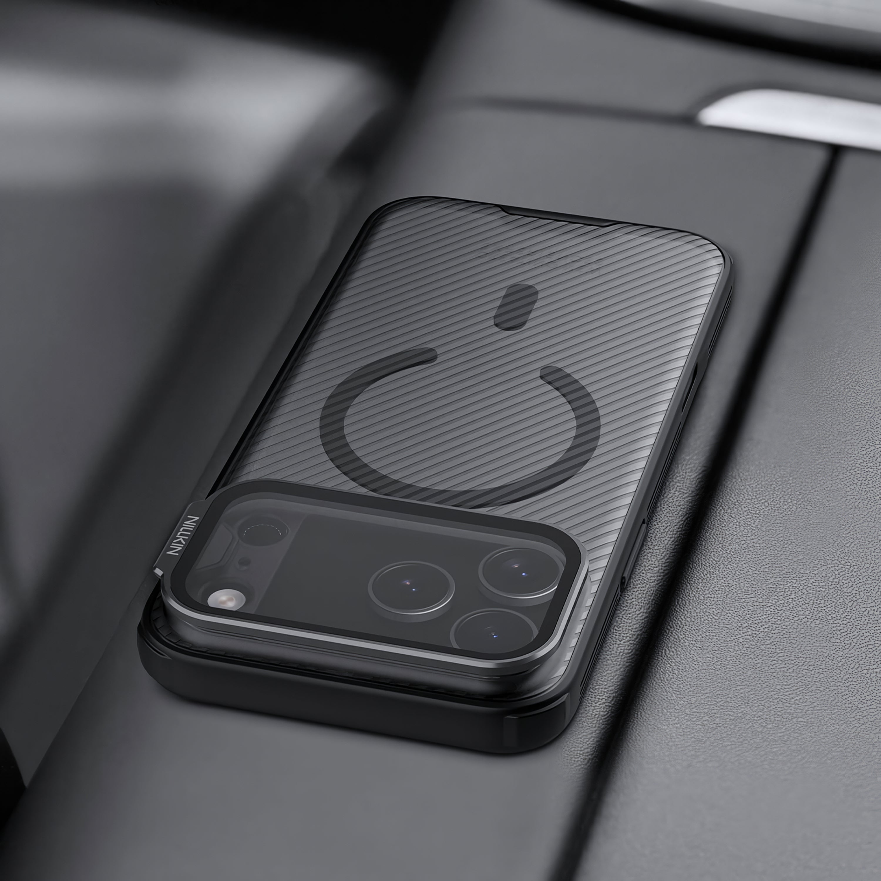Case Nillkin CamShield Prop  - iPhone 17 Pro ( Lente Transparente Oscuro ) (Magsafe)